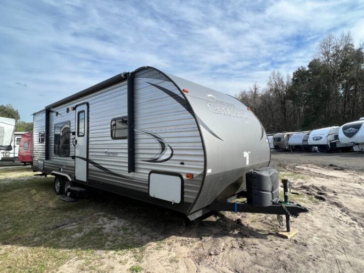 Thumbnail Photo undefined for 2016 Coachmen Catalina 261BH